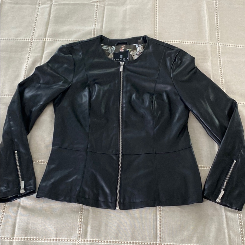 Woman’s Bagatelle Black Jacket with Zipper Details  M  winter - Picture 2 of 15